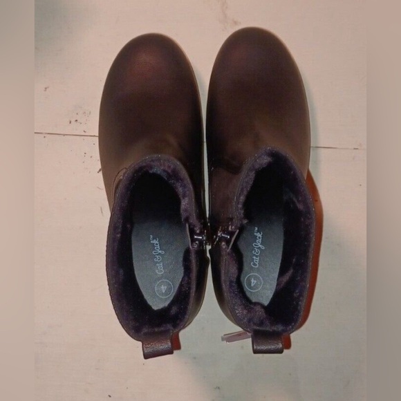 Cat & Jack Black Faux Suede Ankle Boots Side
Zip Girls 4 Women's 6 - Picture 6 of 6